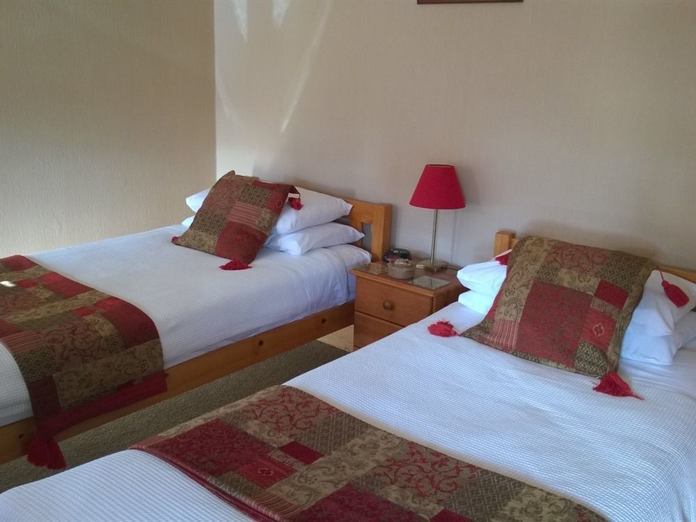 אינברנס Rossmount Guest House מראה חיצוני תמונה